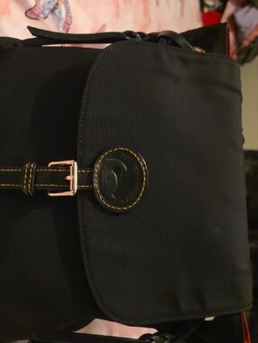 Black Women's Casual Crossbody Bag - Minimalist Style